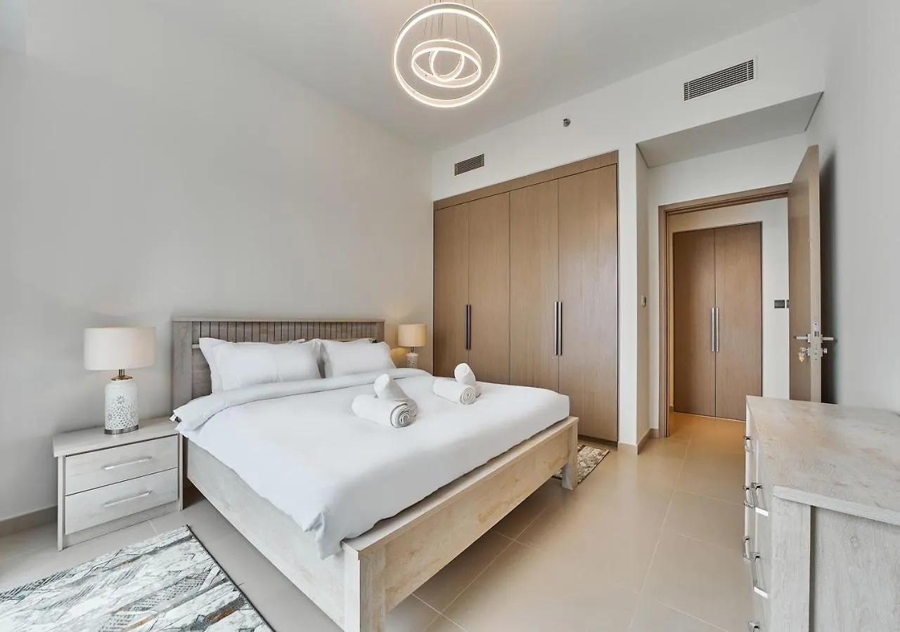 Апартаменты Majestic Act One 2Br 32Nd Floor- Downtown- Fountain View Дубай